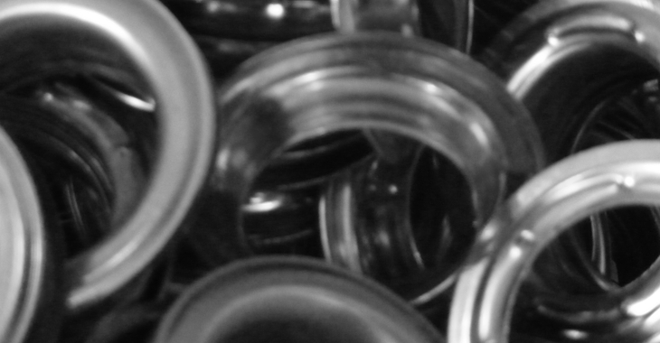 rings e bw